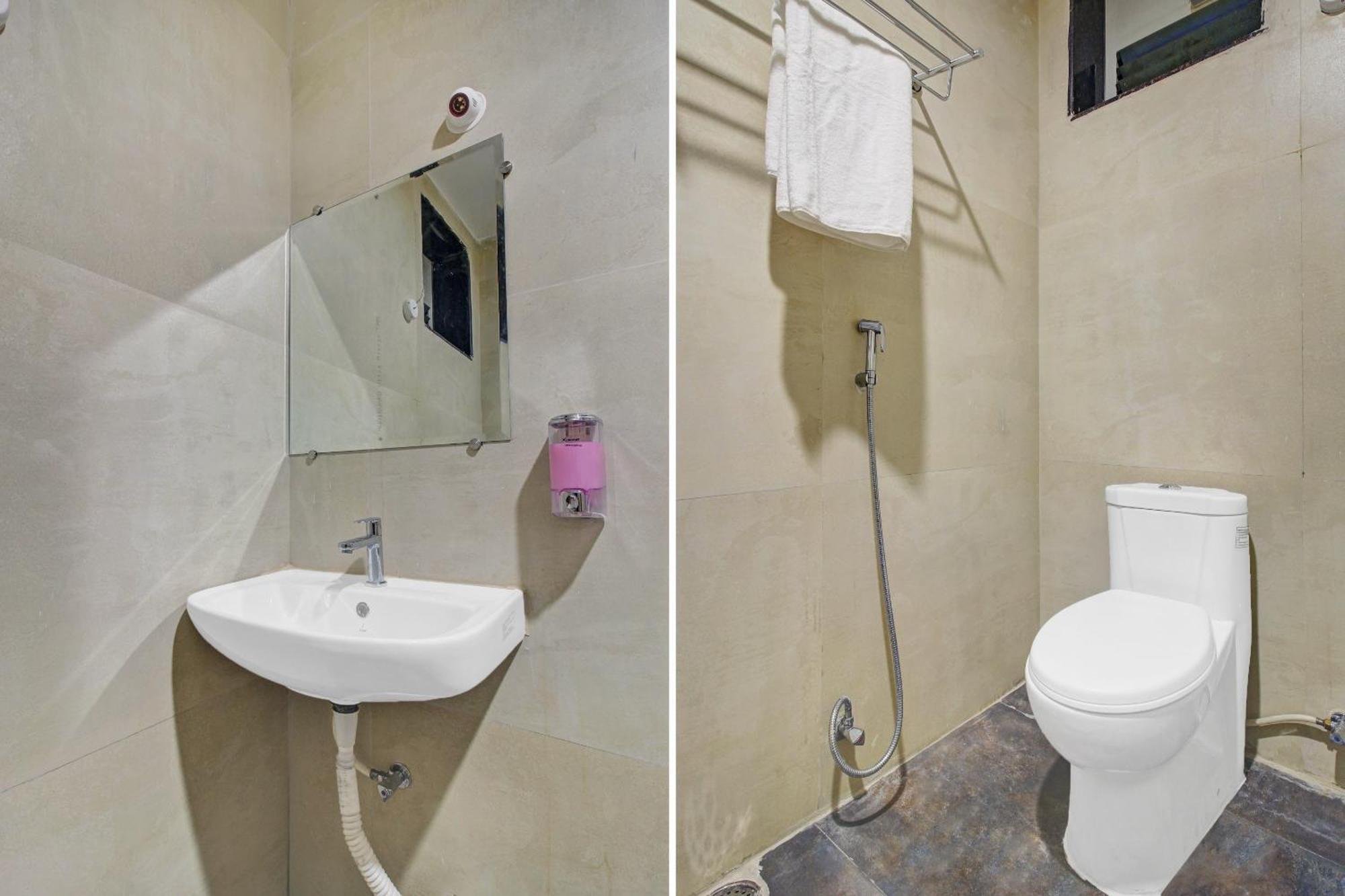 Super Townhouse Oak Hitec City Near Image Hospital Hyderabad Bagian luar foto